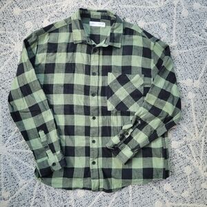Zara light green & black plaid longsleeve lightweight flannel